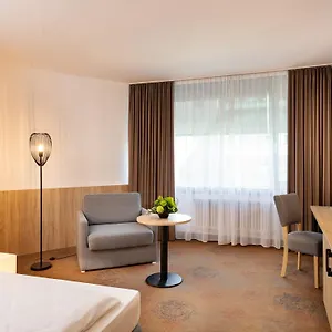 Hotel Plaza Hotel&living Frankfurt Francoforte sul Meno