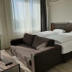 Aparthotel Motel Plus Schoenefeld Schönefeld